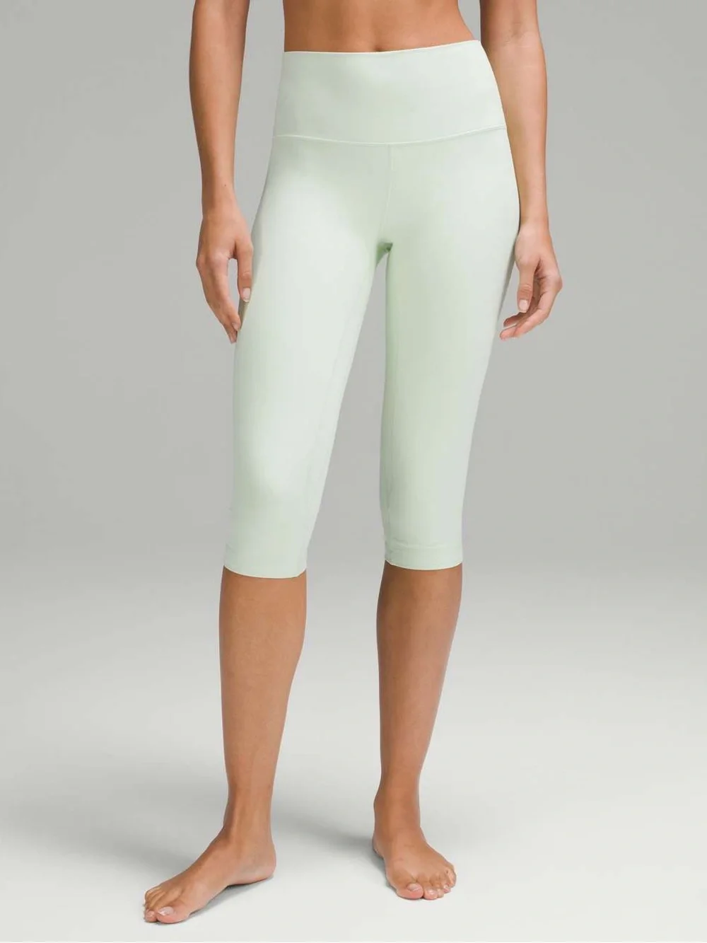 lululemon athletica 📝 description